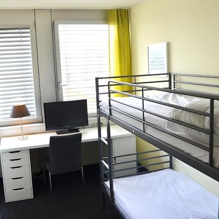 Primestay Apartmenthaus Zurich Seebach Exteriör bild